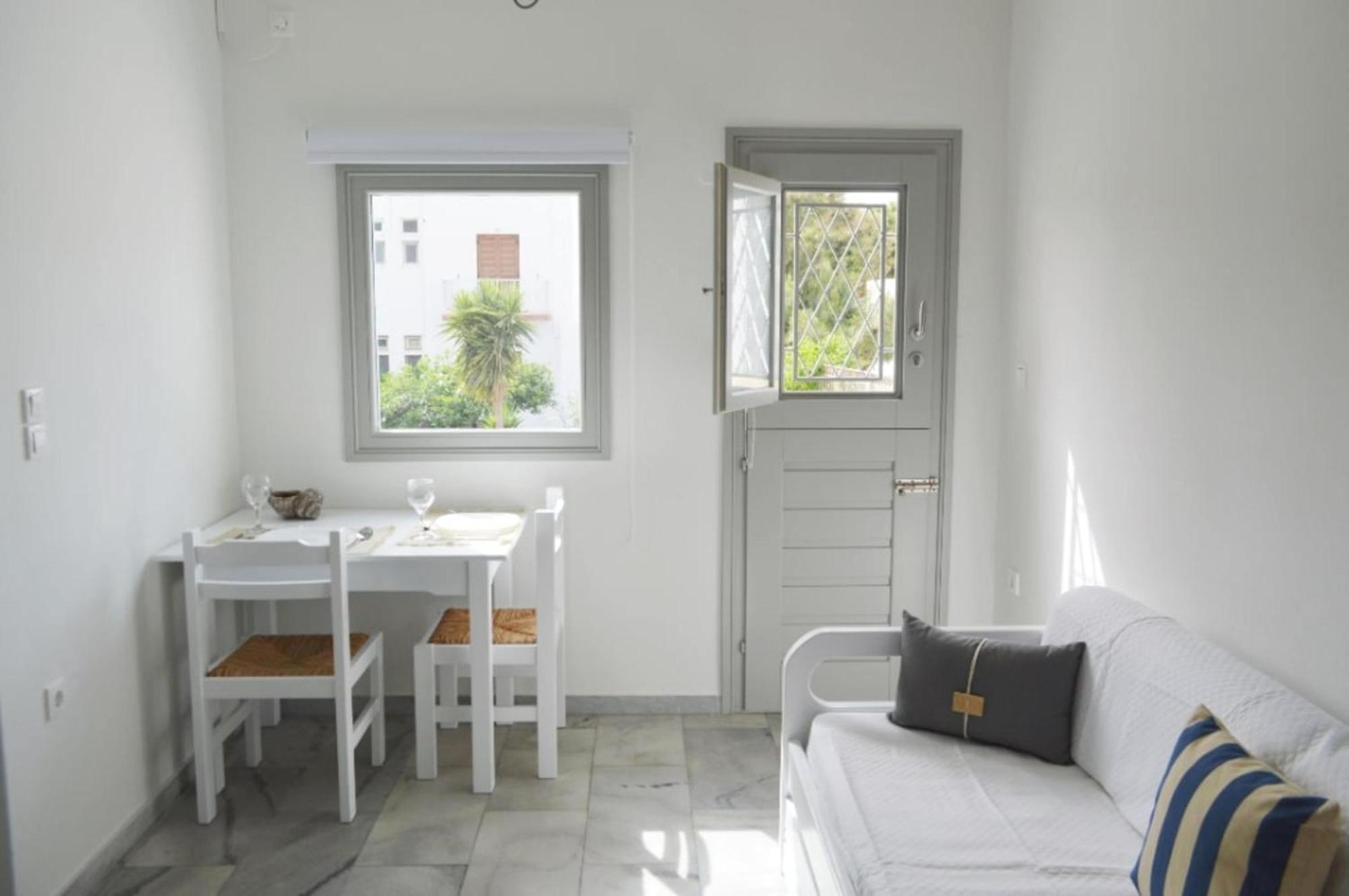 Heart Of Paros Apartments Екстер'єр фото