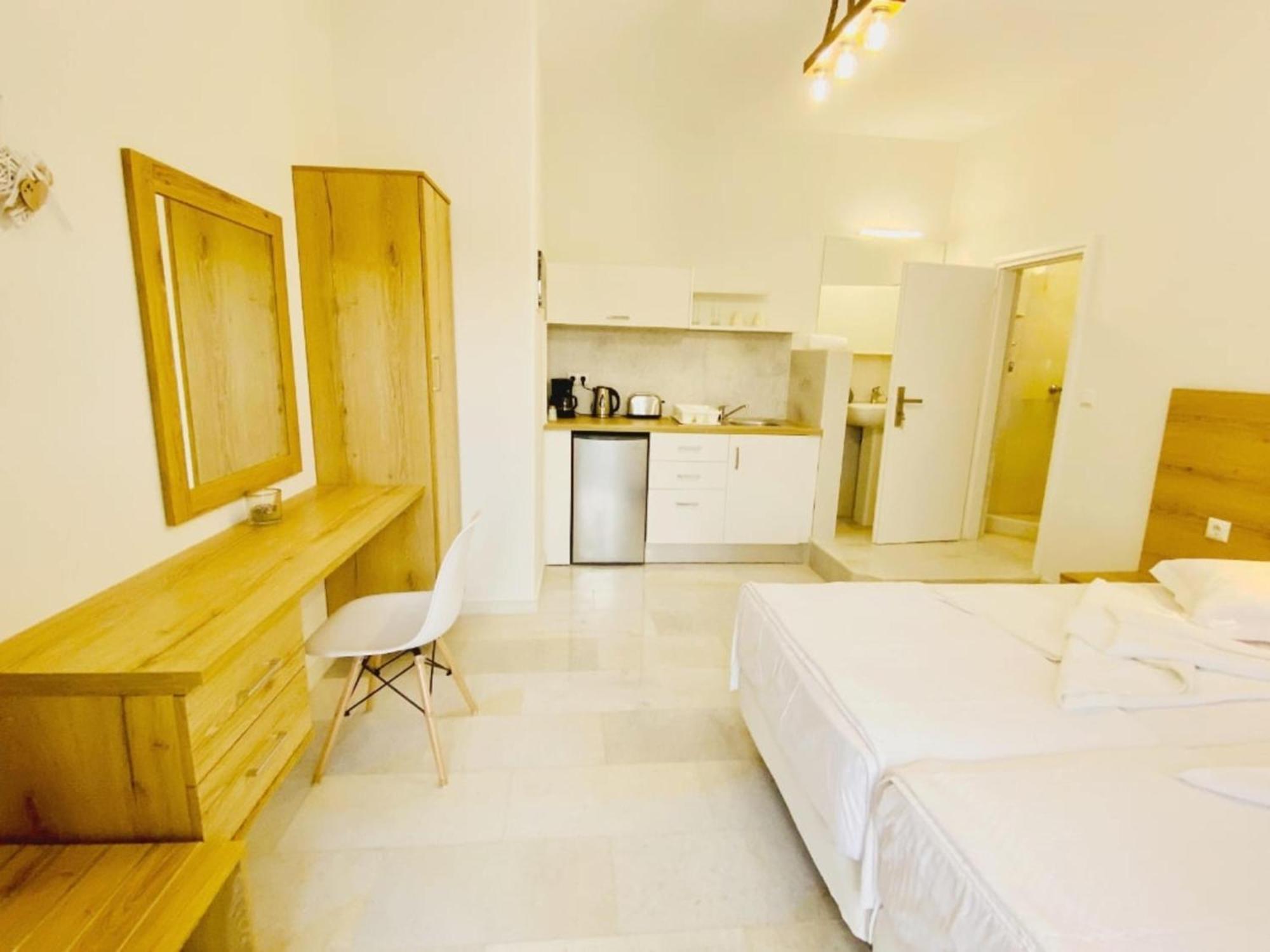 Heart Of Paros Apartments Екстер'єр фото