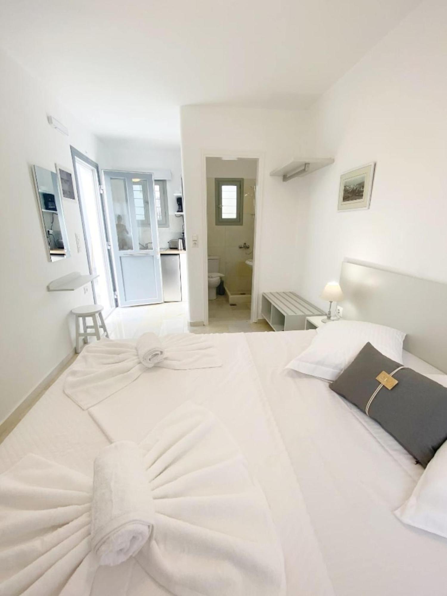 Heart Of Paros Apartments Екстер'єр фото
